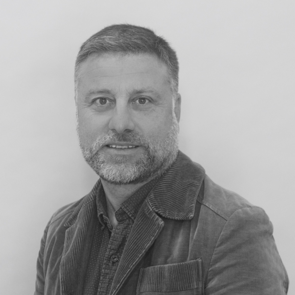 Stavros Travlos